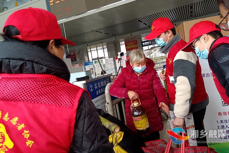 [新时代文明实践中心]“暖冬行动”让关爱更有温度