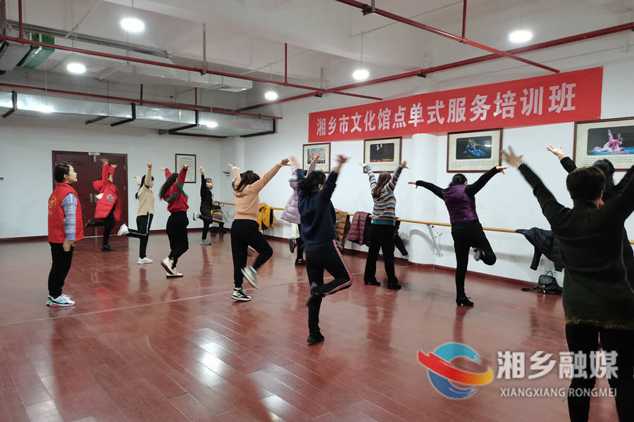 为冬奥喝彩！市文化馆开展广场舞免费培训