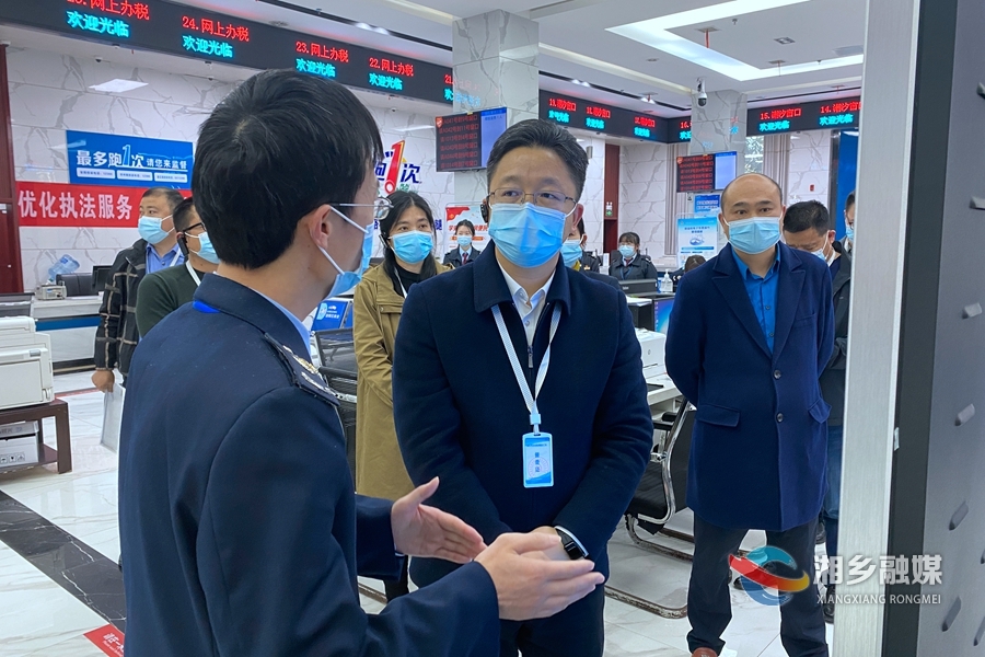 谢岸烨督查法治政府建设工作