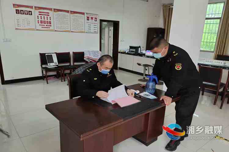 【防控疫情 我们在一起】[城管局]执法大队下沉基层 助力防疫