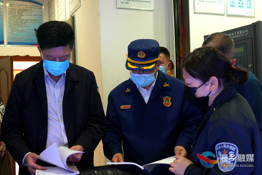 【安全生产】谢永根深入人员密集场所督查安全生产工作