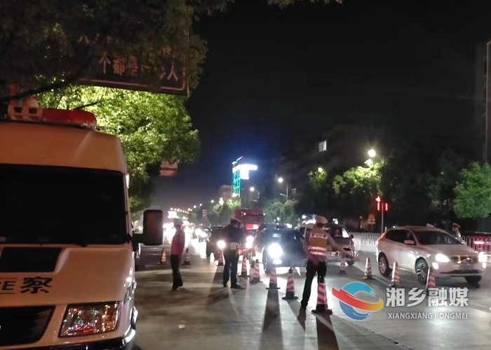 [公安局]全力以赴 确保“五一”假期路畅人安