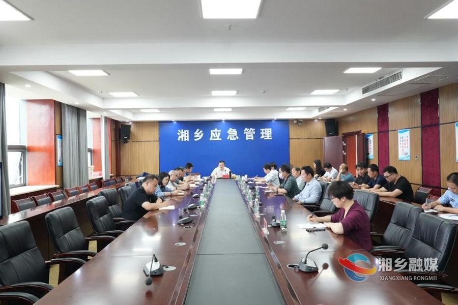 郭勇紧急调度防汛减灾工作