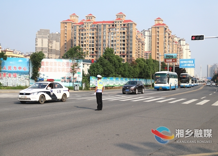 [公安局]圆满完成2022年高考交通保卫任务