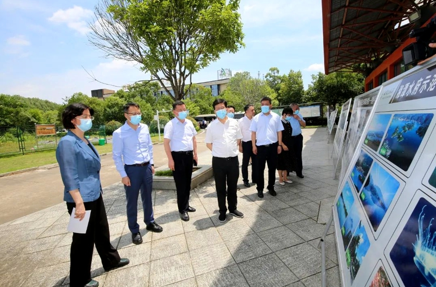 省人大代表湘潭第二小组调研水府庙水库生态情况