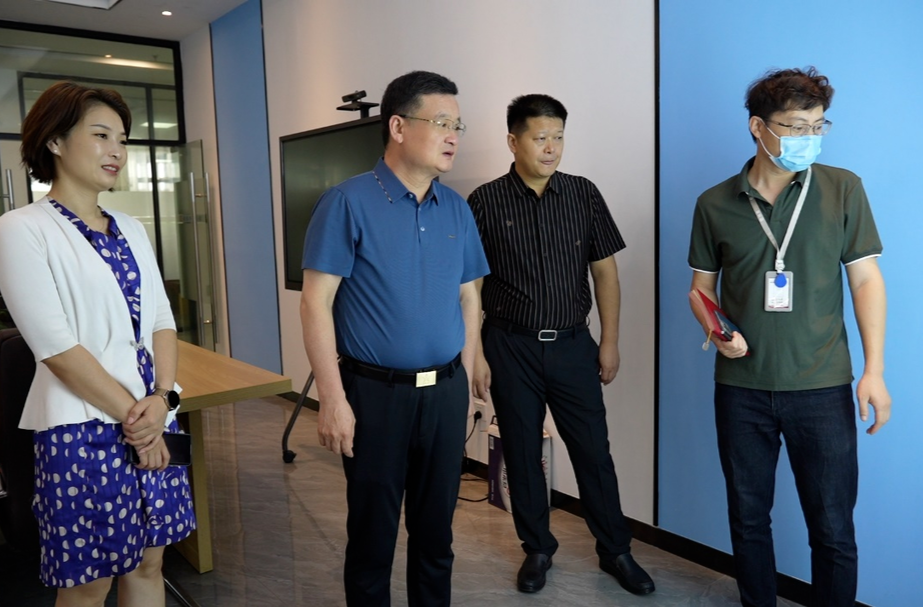 【百名干部联百企】赵新文走访调研企业：当好 “贴心人”“服务员”