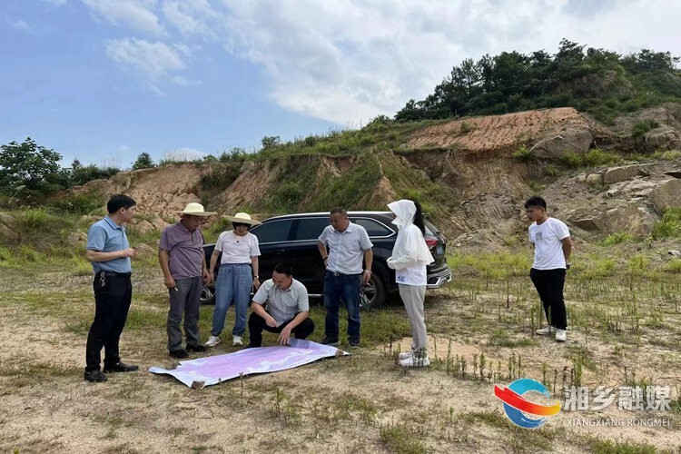 [自然资源局]加压奋进 助推矿产资源挂牌工作顺利推进