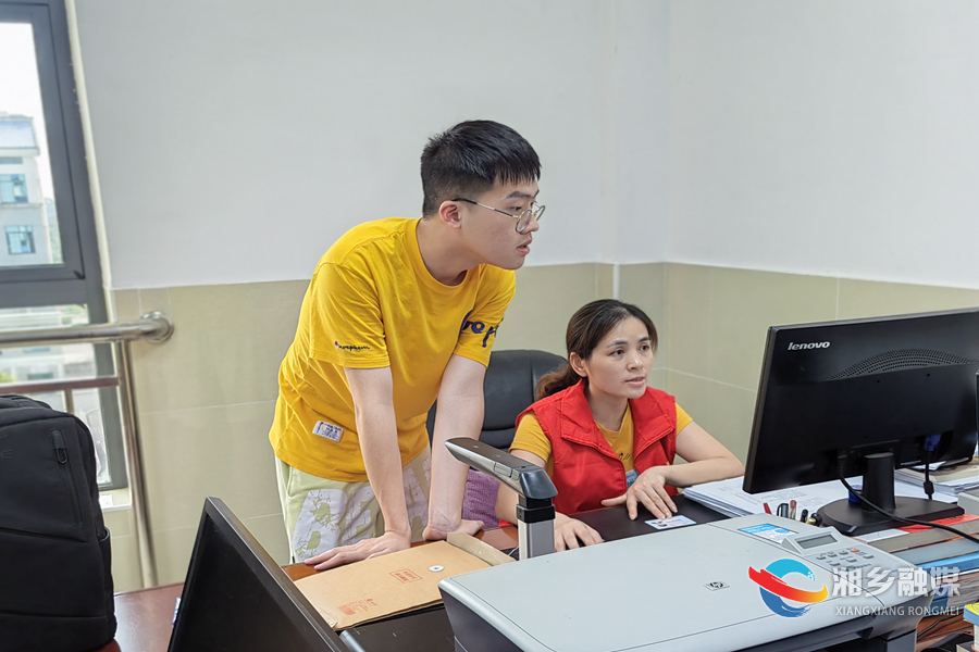 [教育局]生源地助学贷款 让贫困学子圆了大学梦