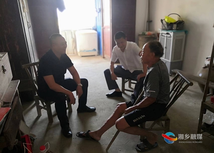 [交通运输局]浓浓中秋送祝福 走访慰问暖人心