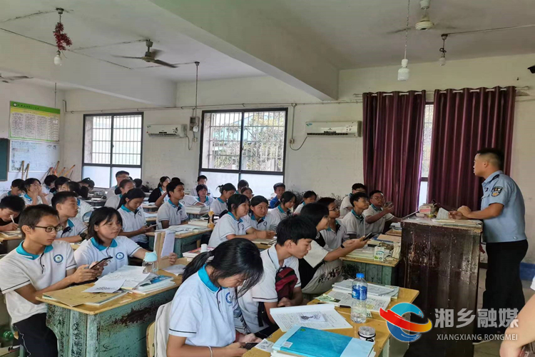 [公安局]反诈宣传进校园 护航青春共成长