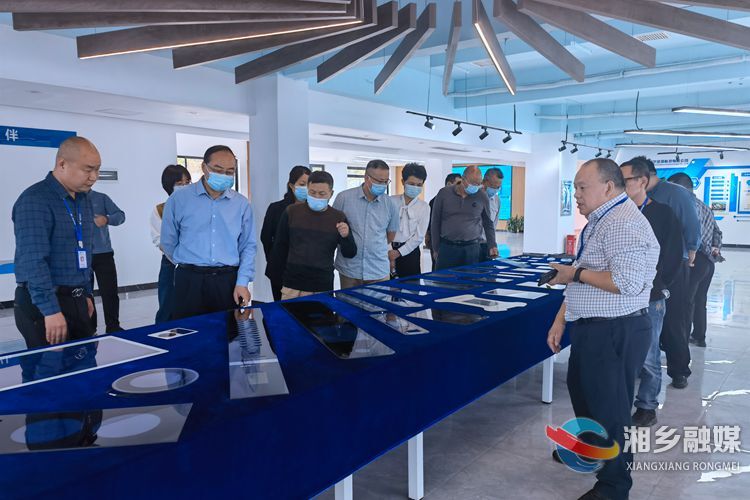 湘潭市人大常委会来湘乡调研“五好”园区创建等工作