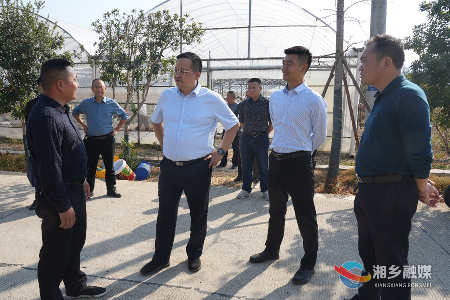 郭勇:打造高品质农业示范园区 夯实脱贫群众增收基础