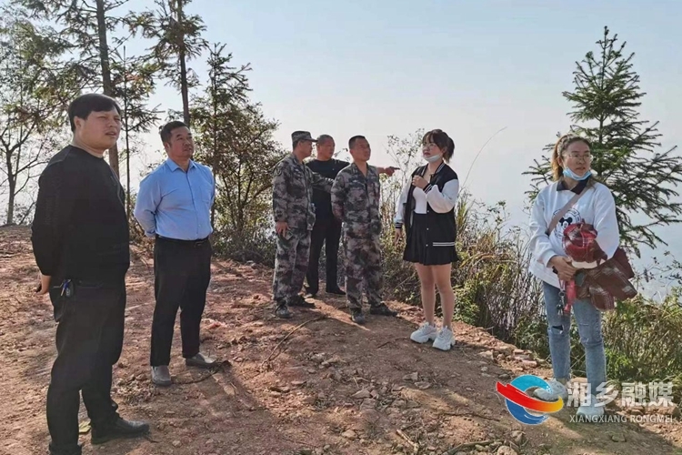 [栗山镇]人大代表实地调研 助力森林防灭火工作