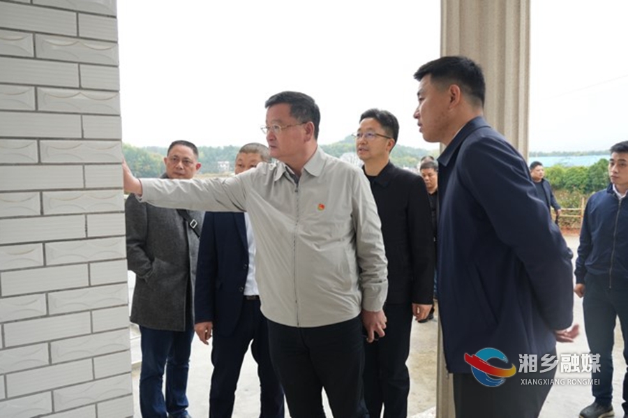 赵新文：广泛发动群众积极参与 共同打造干净整洁的美丽家园