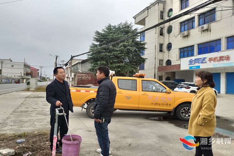 [城管局]做好“水”文章 提升群众满意度