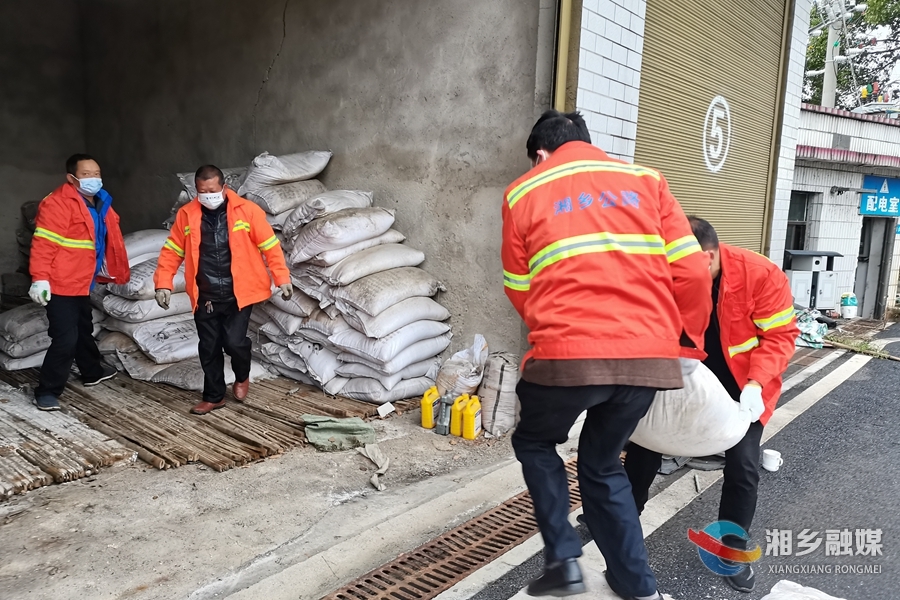 市交通运输局：强保障保畅通 全力应对低温雨雪天气