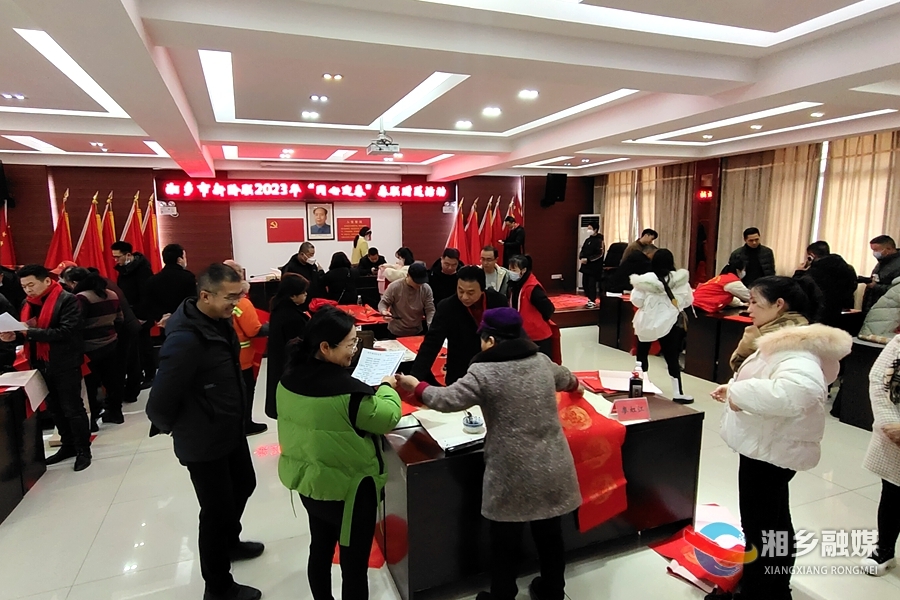 【贯彻二十大 · 新春走基层】文化下乡送春联 翰墨飘香迎新春