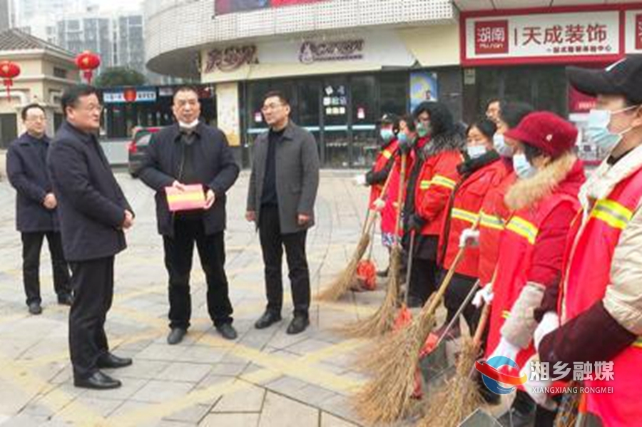 【温暖过年】赵新文看望慰问坚守岗位的一线工作人员