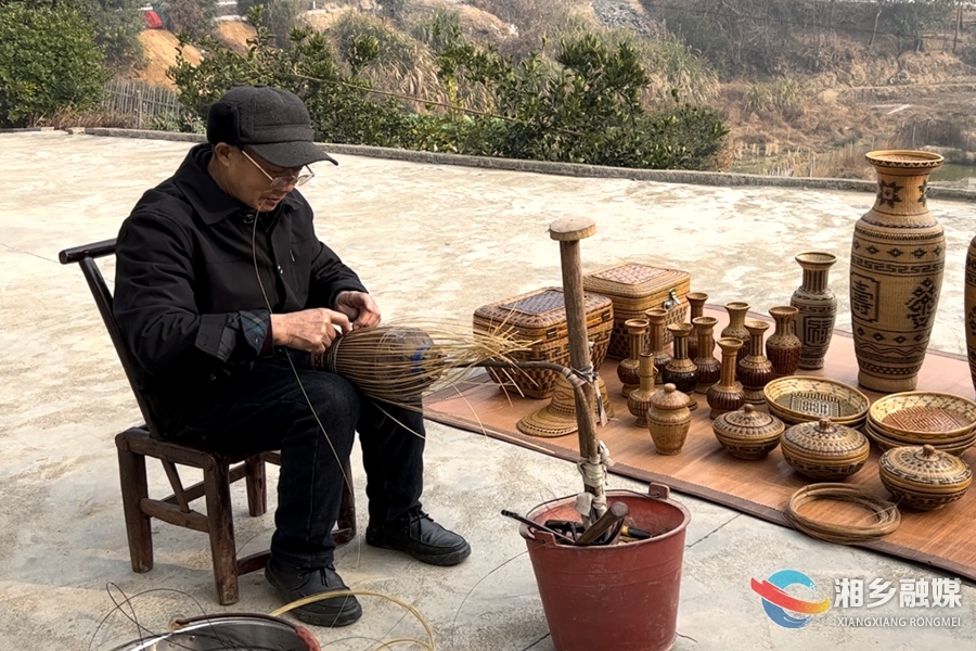 【贯彻二十大 · 新春走基层】乡村手艺人匠心“守艺”