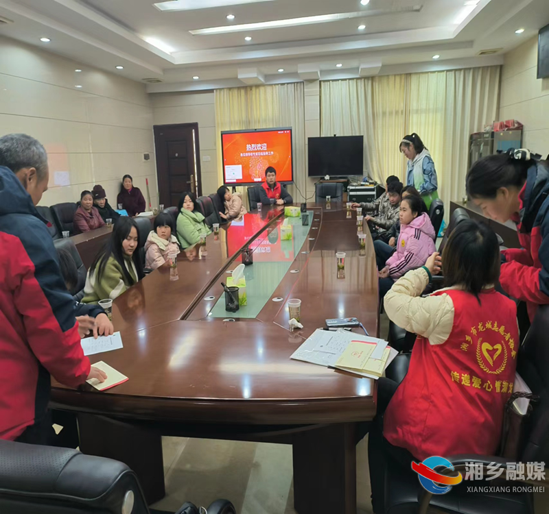 [翻江镇]开展“春暖花开季 助学向未来”爱心助学活动