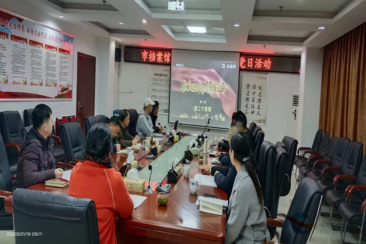[档案馆]“一课一片一实践” 凝心聚力解难题