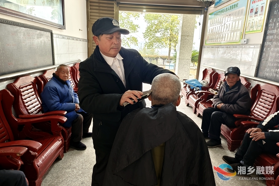 【新时代 新雷锋】王承志：义务理发十余载 累计服务逾2万人次