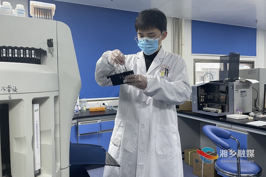 医疗战线上的“侦察兵”