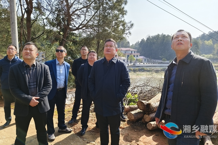 赵新文巡林、巡河并督导春耕备耕等工作