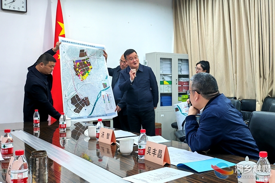 赵新文到中国环境科学研究院考察座谈