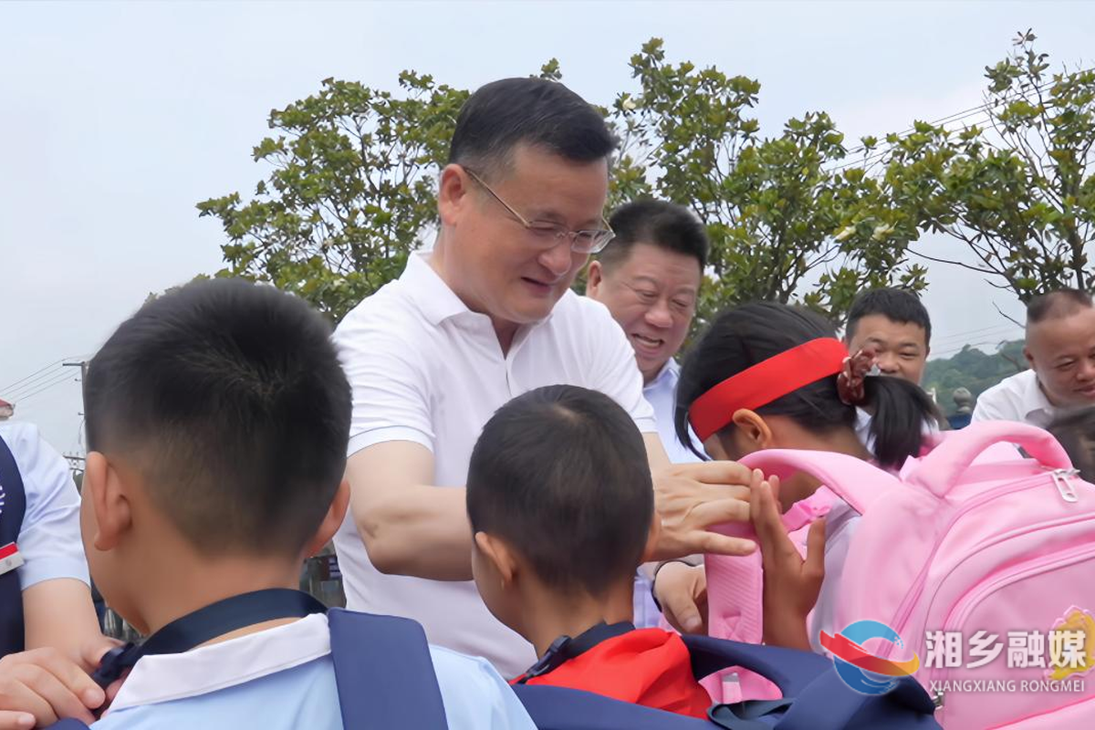 【童心飞扬 欢度“六一”】赵新文寄语全市少年儿童：树立远大理想 健康茁壮成长 争做新时代好少年
