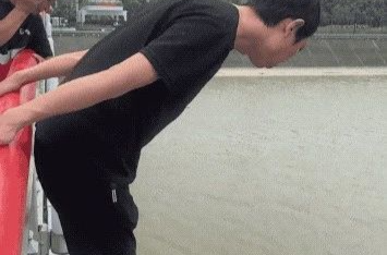 这一跳，得要多大的勇气！