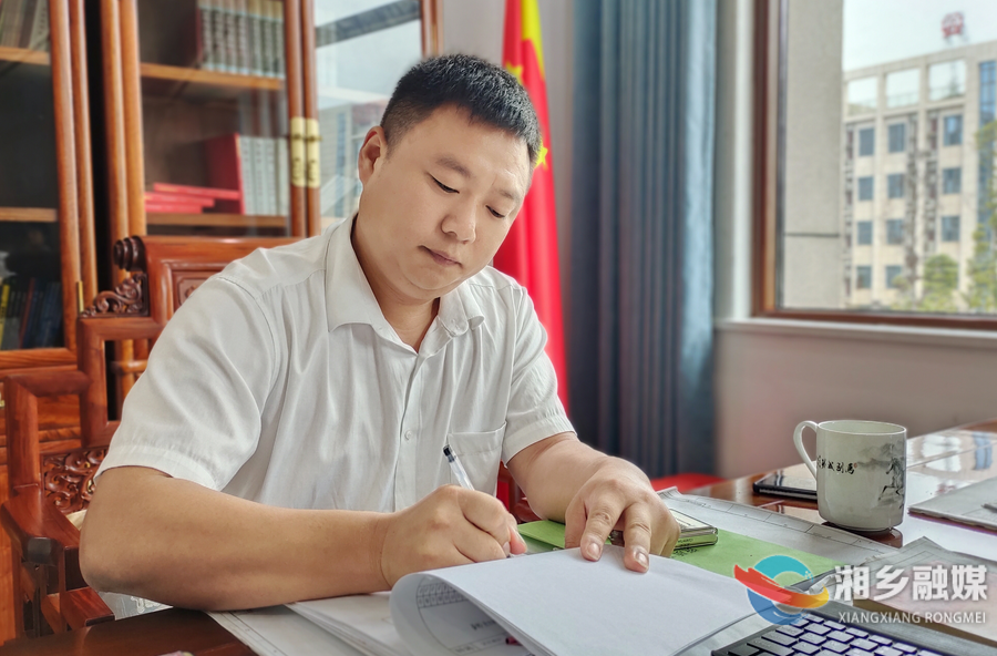 湘乡农村小伙“白手”创业 在电力领域闯出精彩