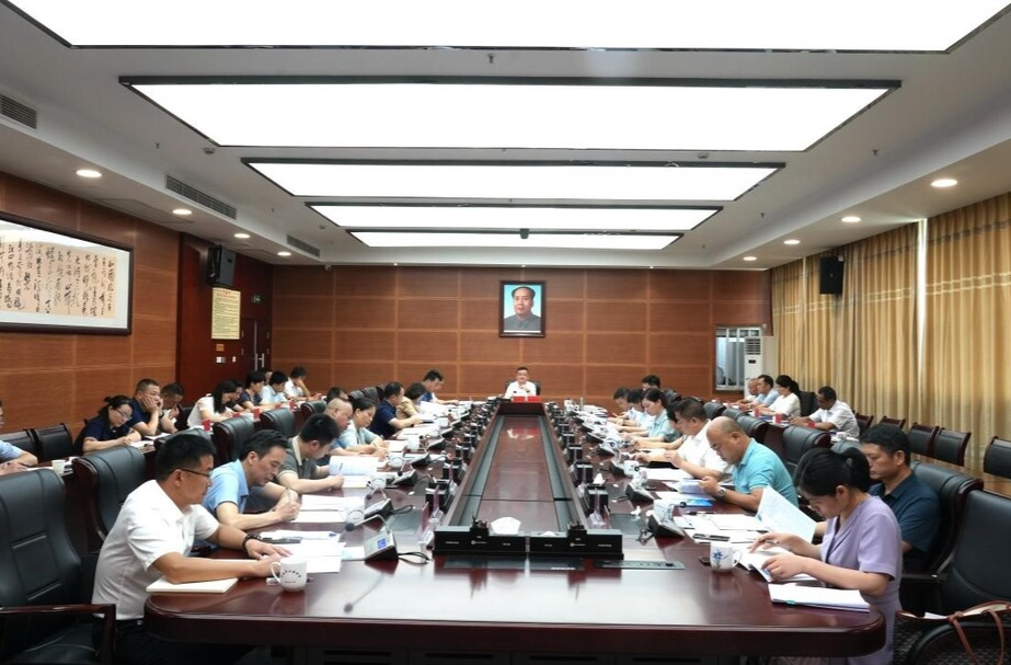 赵新文主持召开市委人才工作领导小组会议：落实“1+10人才新政” 打造人才聚集之地