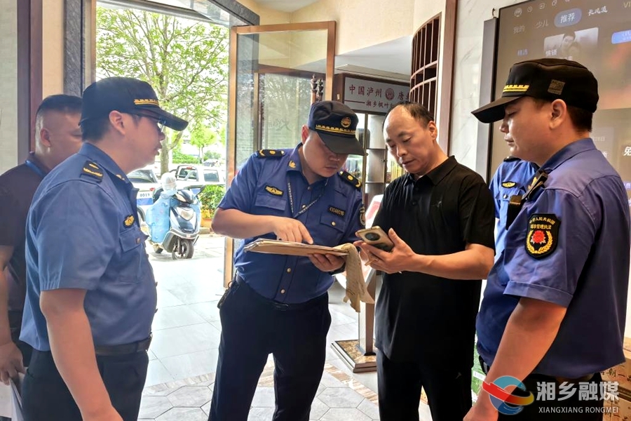 【碧水蓝天 生态湘乡】整治餐饮油烟 用心管好“烟火气”