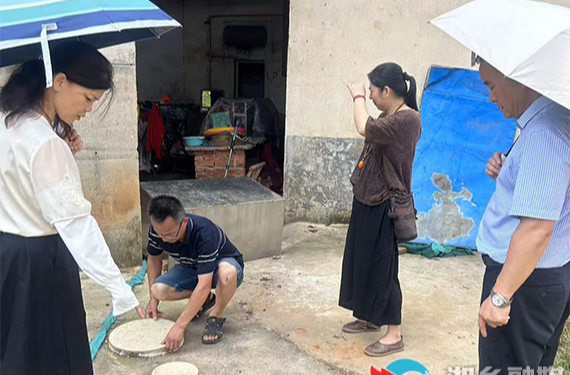 [望春门街道]旱厕改造“回头看” 群众幸福再加码