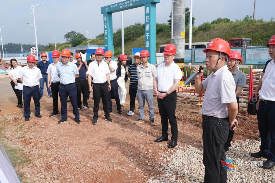 【狠抓项目年 全力拼经济】赵新文、郭勇带队开展“四个十大”重点项目现场讲评:破解项目建设难题 打通服务企业“最后一纳米”