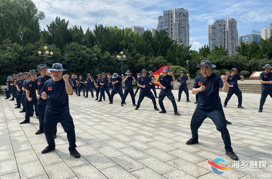 市退役军人事务局：“八个一” 庆祝建军96周年