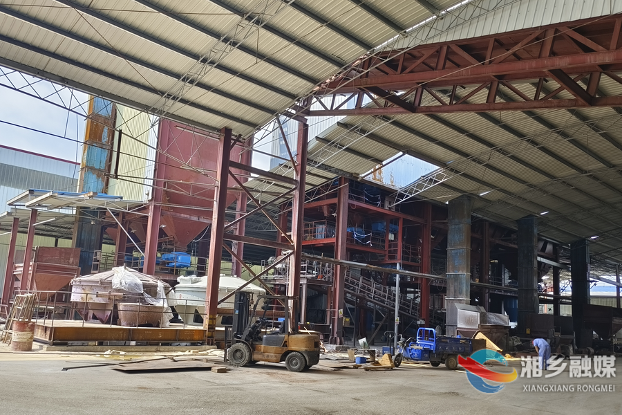 【狠抓项目年 全力拼经济】巨强科技550t/d再生节能玻璃生产线提质改造项目预计10月点火运行