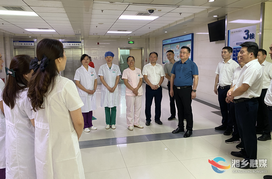 “中国医师节 ”！ 赵新文、郭勇看望慰问一线医务工作者