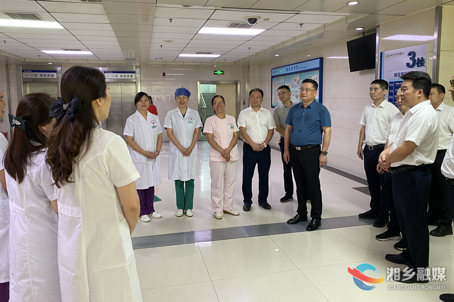 “中国医师节 ”！ 赵新文、郭勇看望慰问一线医务工作者