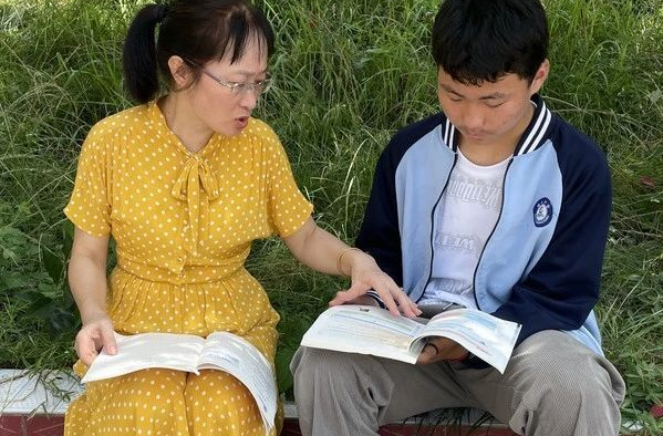 湘乡教师扎根农村26载，只为当好孩子成长路上的“启明星”