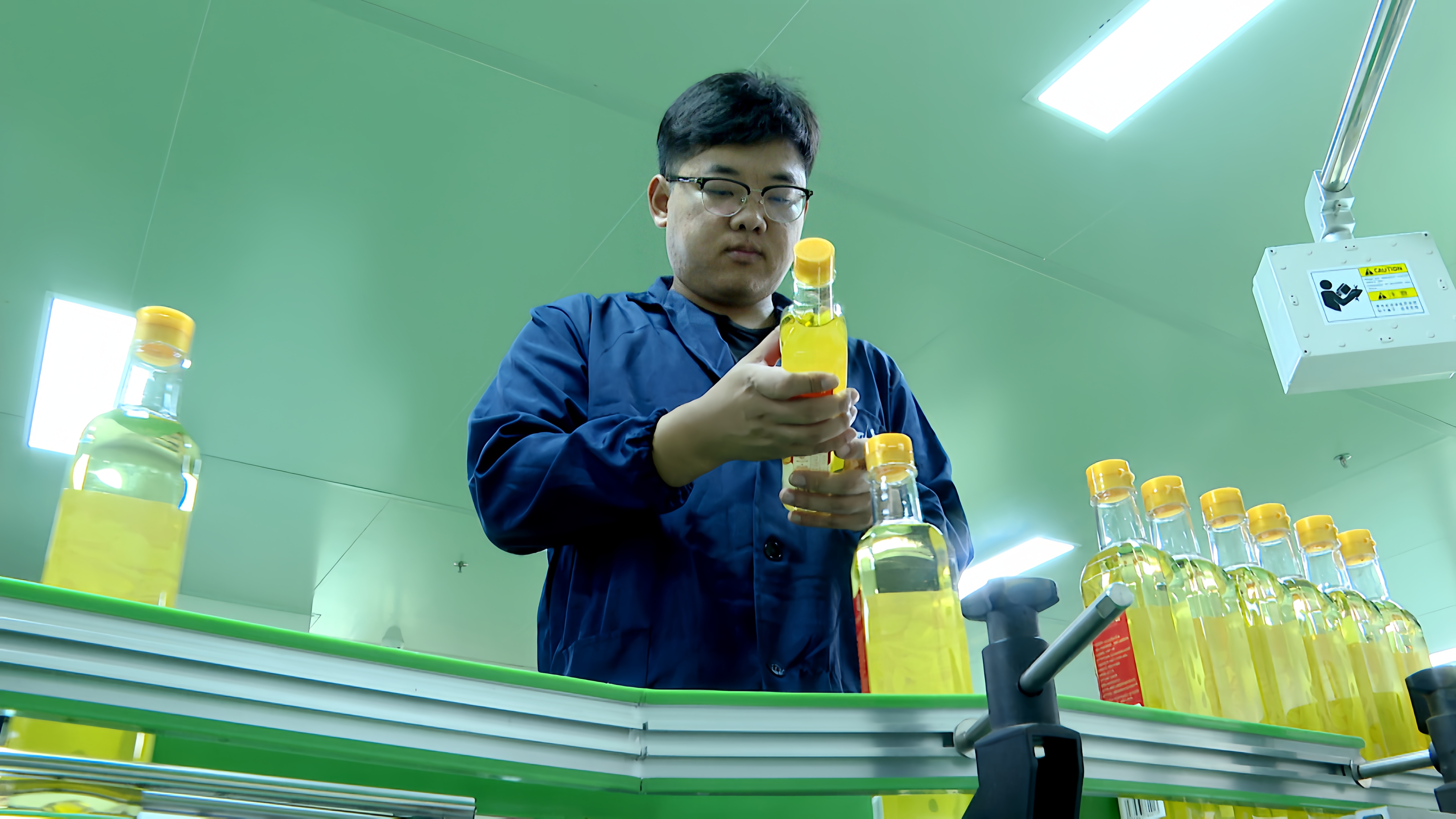 【湘乡新青年】陈坤：“海归”情系故乡茶 青春路上亮风采