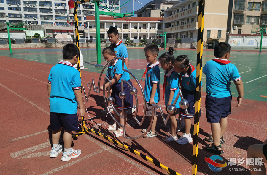 全国科普日 | 湘乡：科普活动丰富多彩 提升全民科学素质