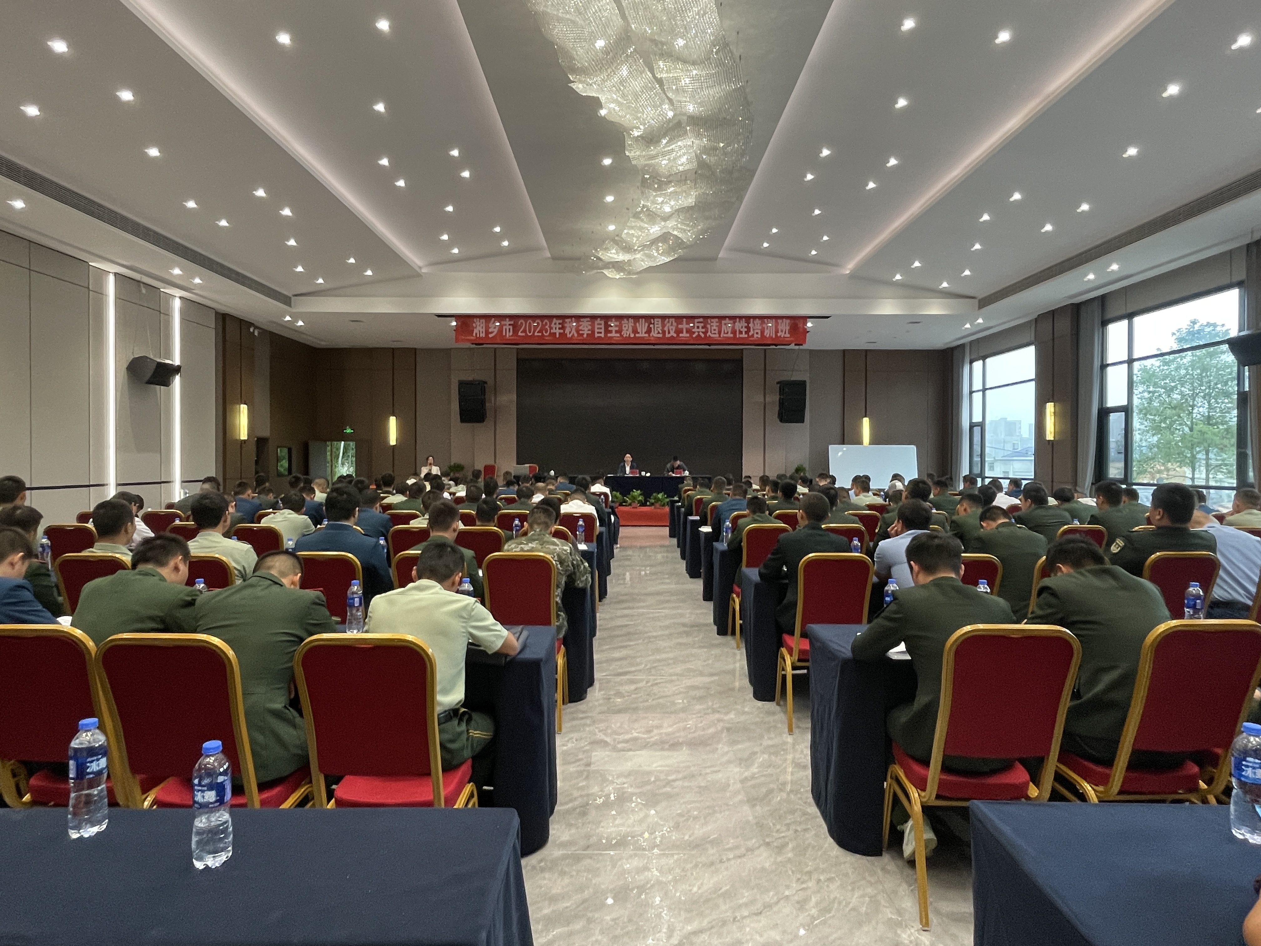 迎接“最可爱的人”回家！湘乡举行秋季退役士兵返乡欢迎仪式