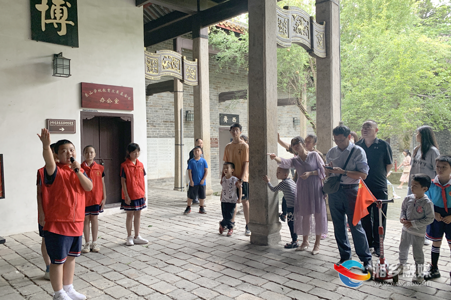 湘乡市小小讲解员:讲红色故事 为祖国庆生