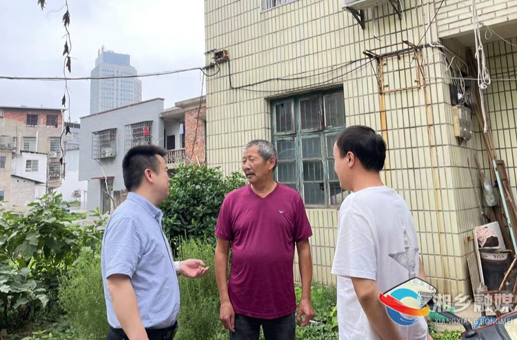 [望春门街道]情系失独家庭 走访慰问暖人心