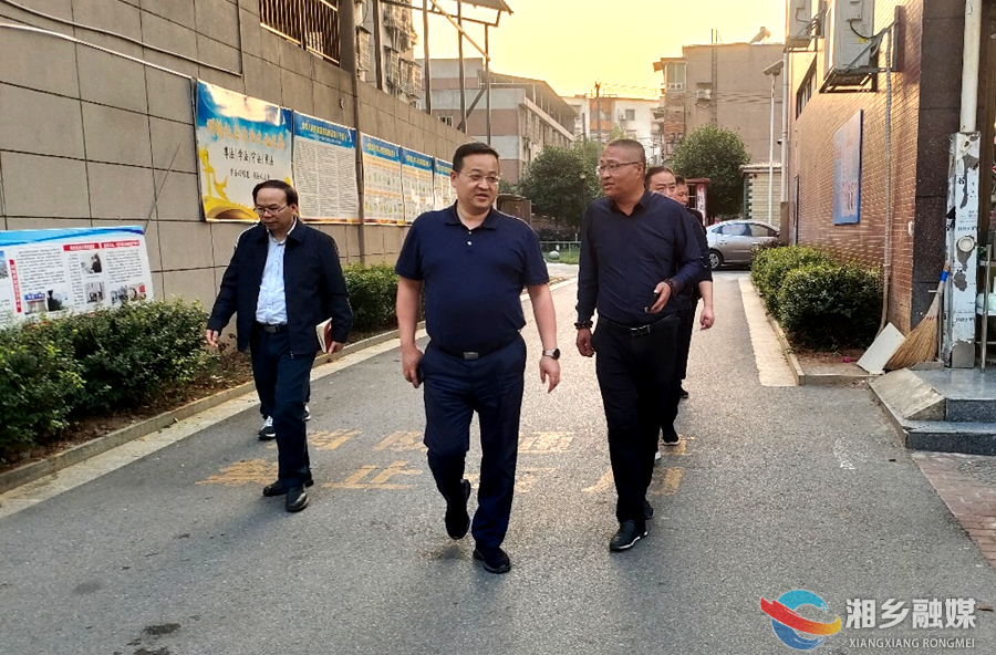郭勇：做好“地毯式”清查 确保按时高效完成普查任务