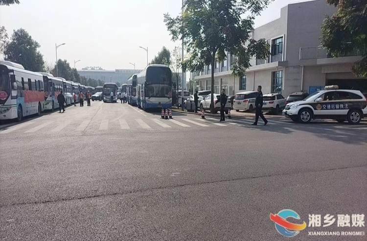 [交通运输局]圆满完成“东山一师毅行”活动运输保障