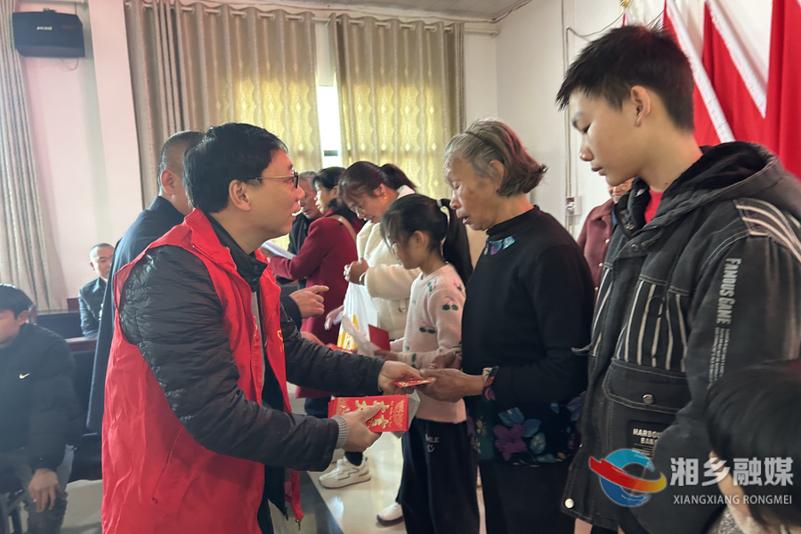 关爱留守儿童 守护心理健康