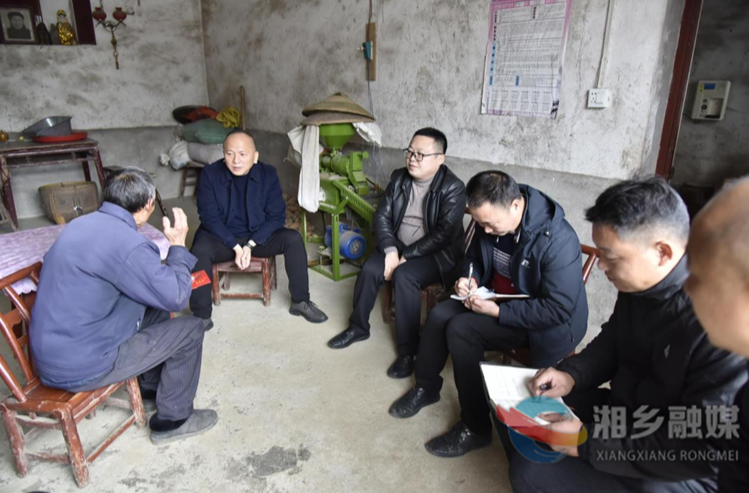 [残联]心系残疾人 温情满龙城